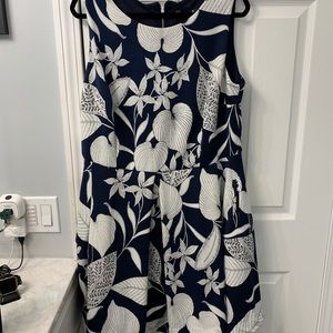 Navy/white a-line dress with pockets size 16